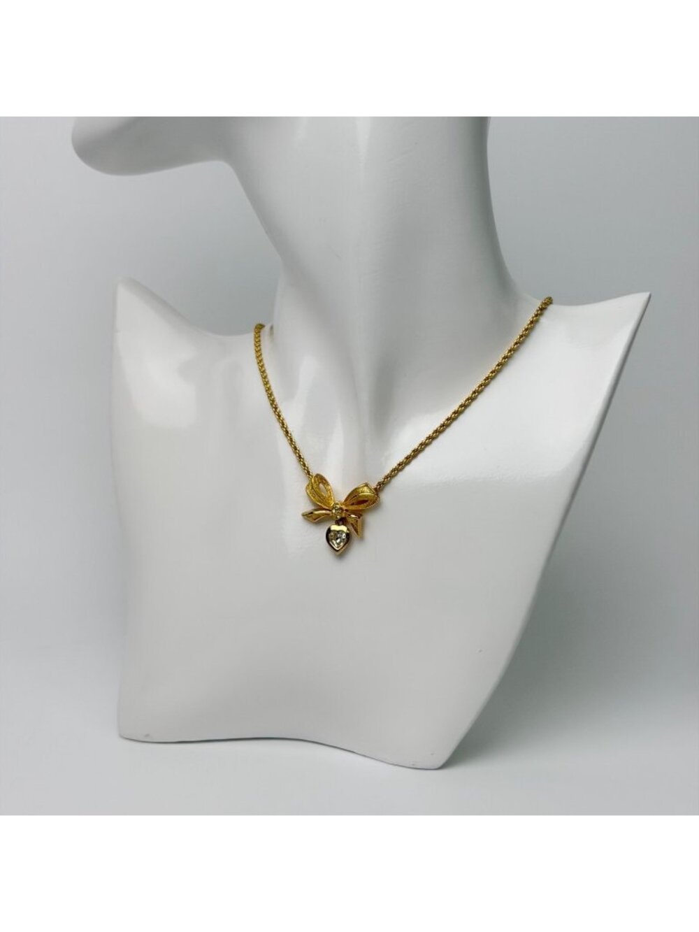 Dior Ribbon Heart Crystal Necklace Plated Rhinestone Gold Vintage